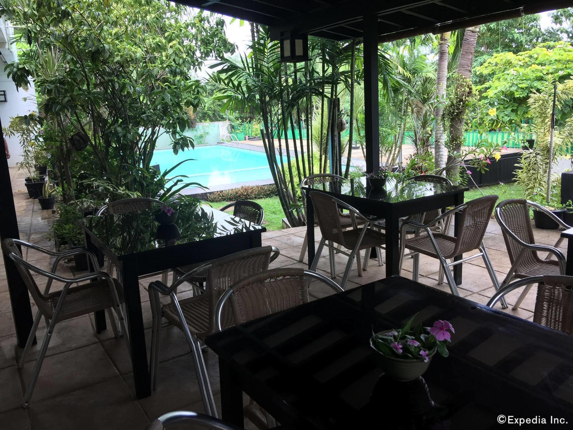 La Pernela Resort Biking Экстерьер фото